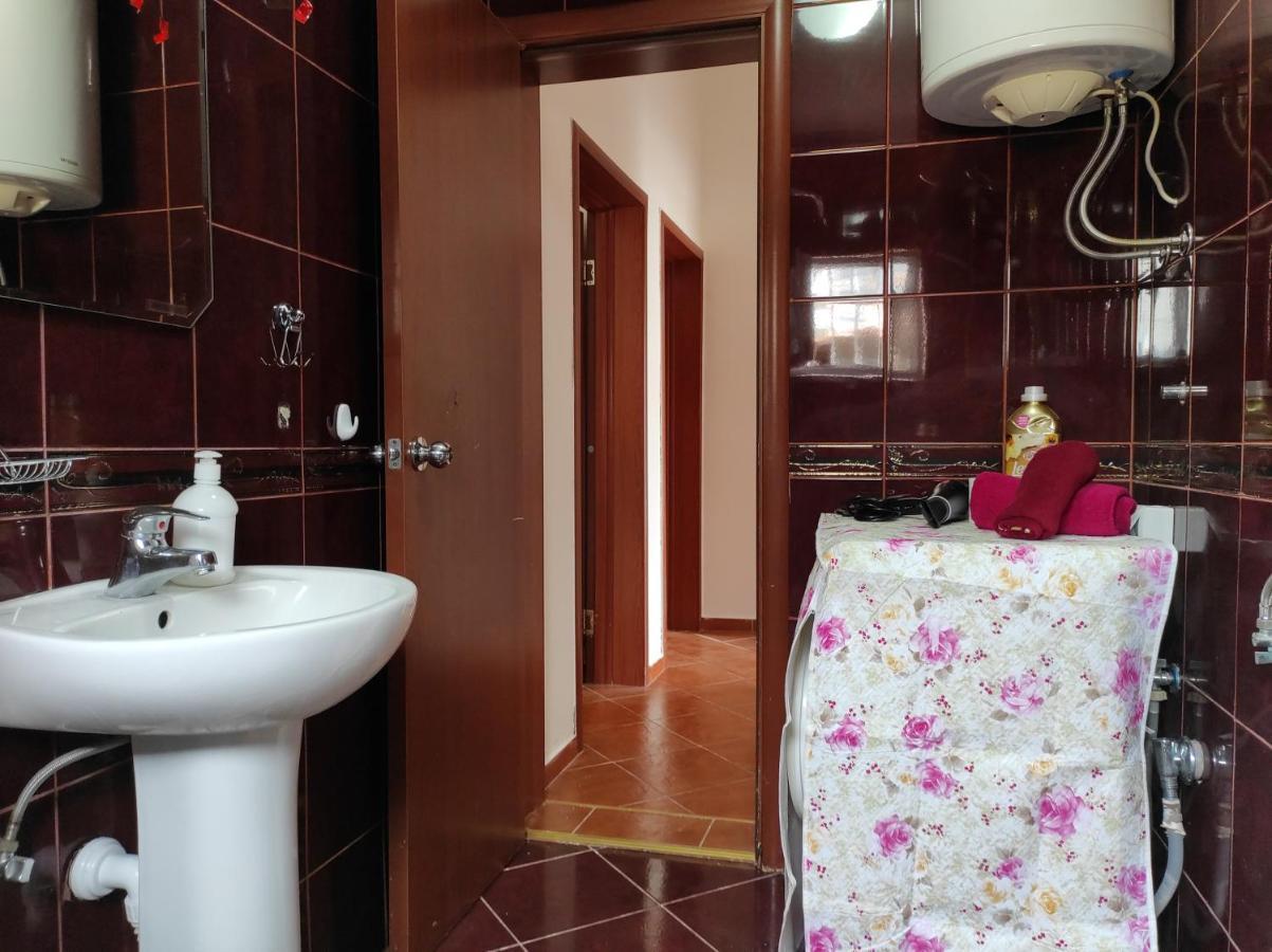 Boki Family Home De Lux Бар Екстериор снимка